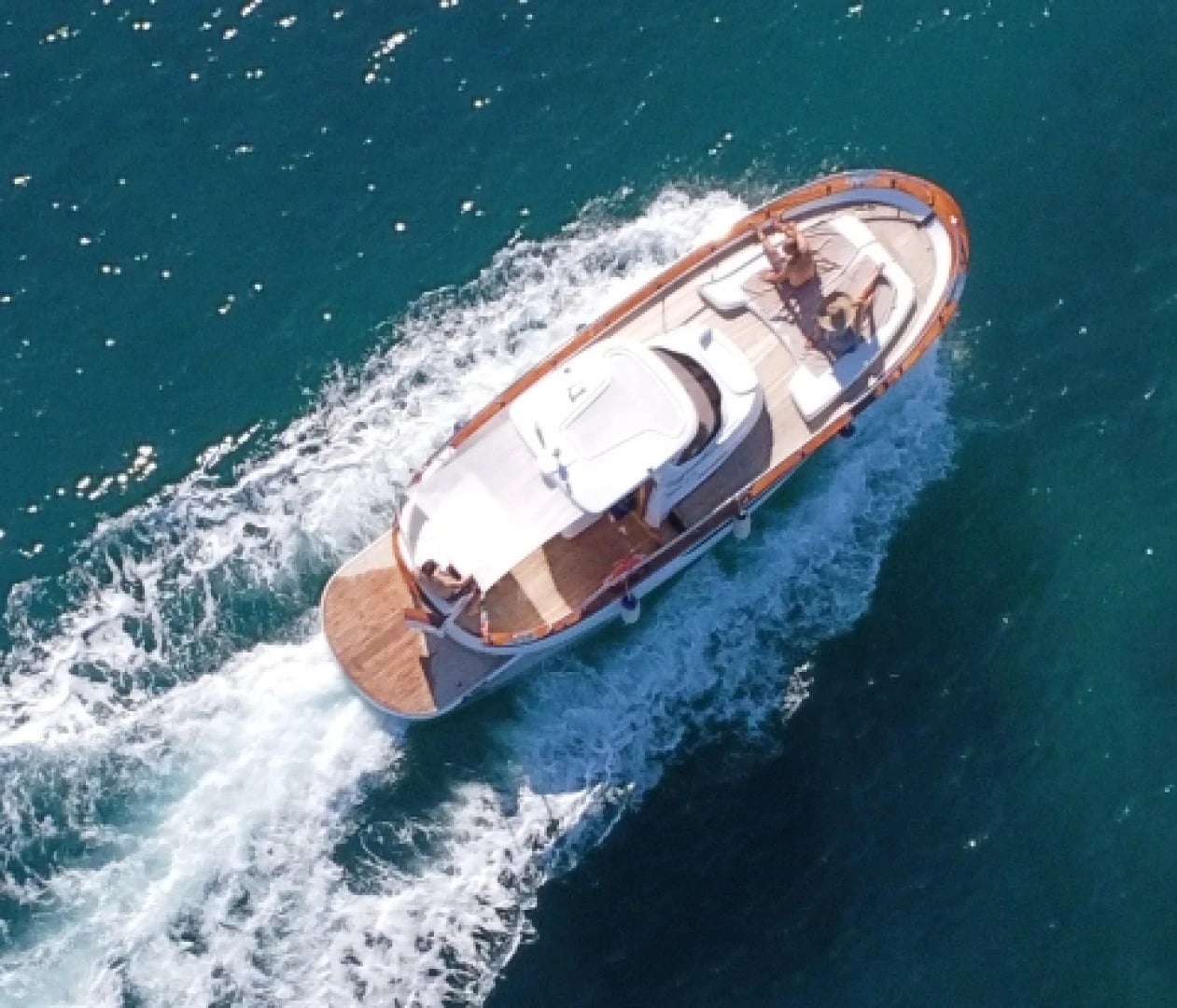 Libeccio 9.5 walk around