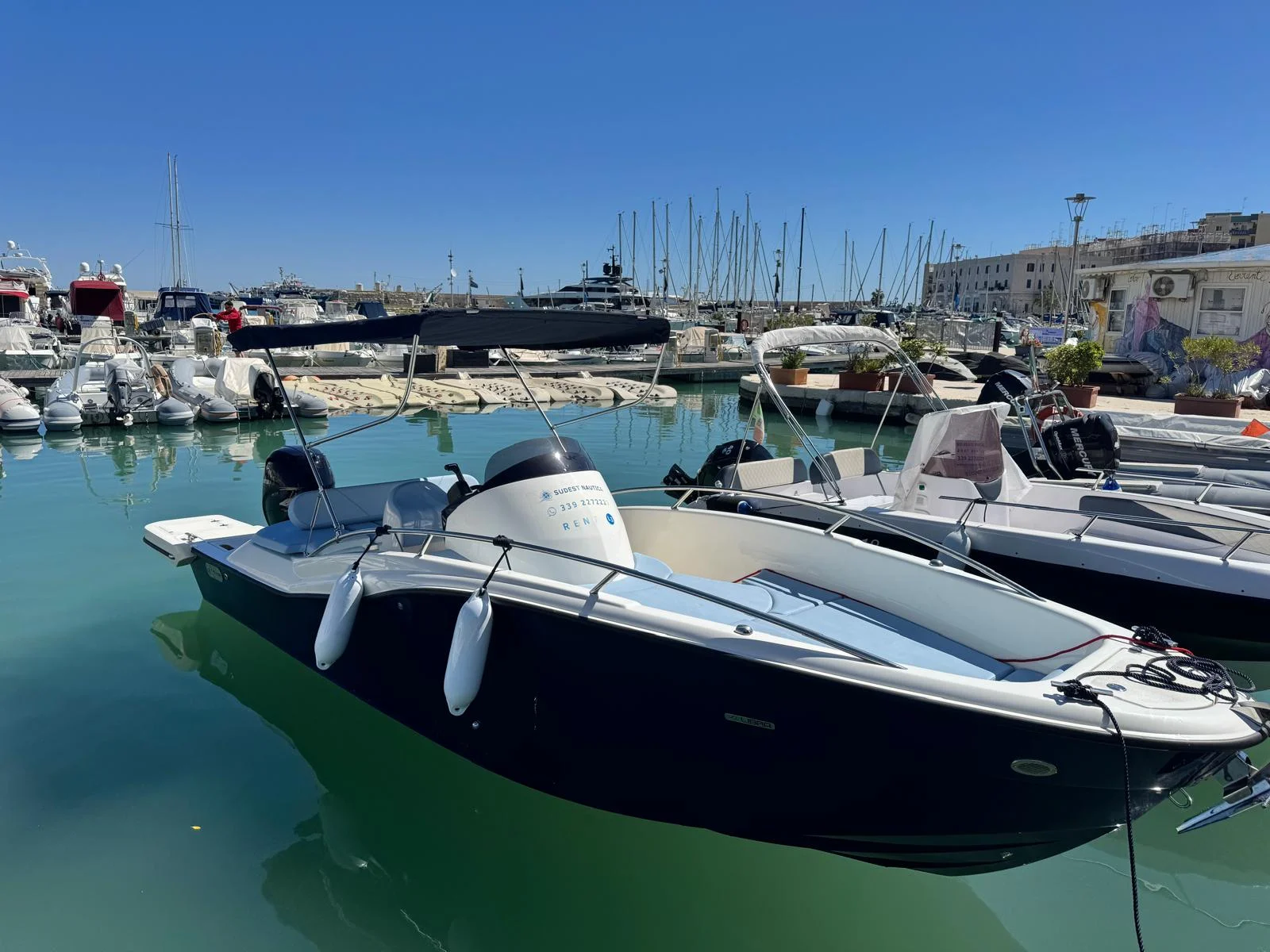 Tout di 3,5 ore con sosta per bagno e aperitivo lungo la costa Bisceglie-Trani
