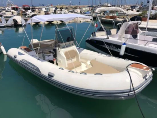 Gommone Capelli Tempest 570 anno 2022