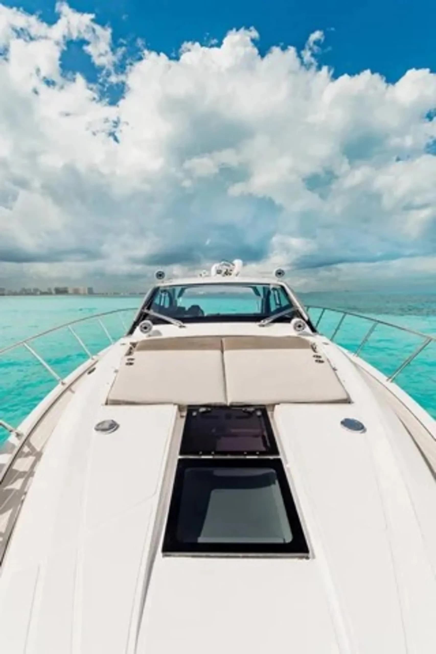51ft Azimut Luxury Yacht – Riviera Beach, West Palm