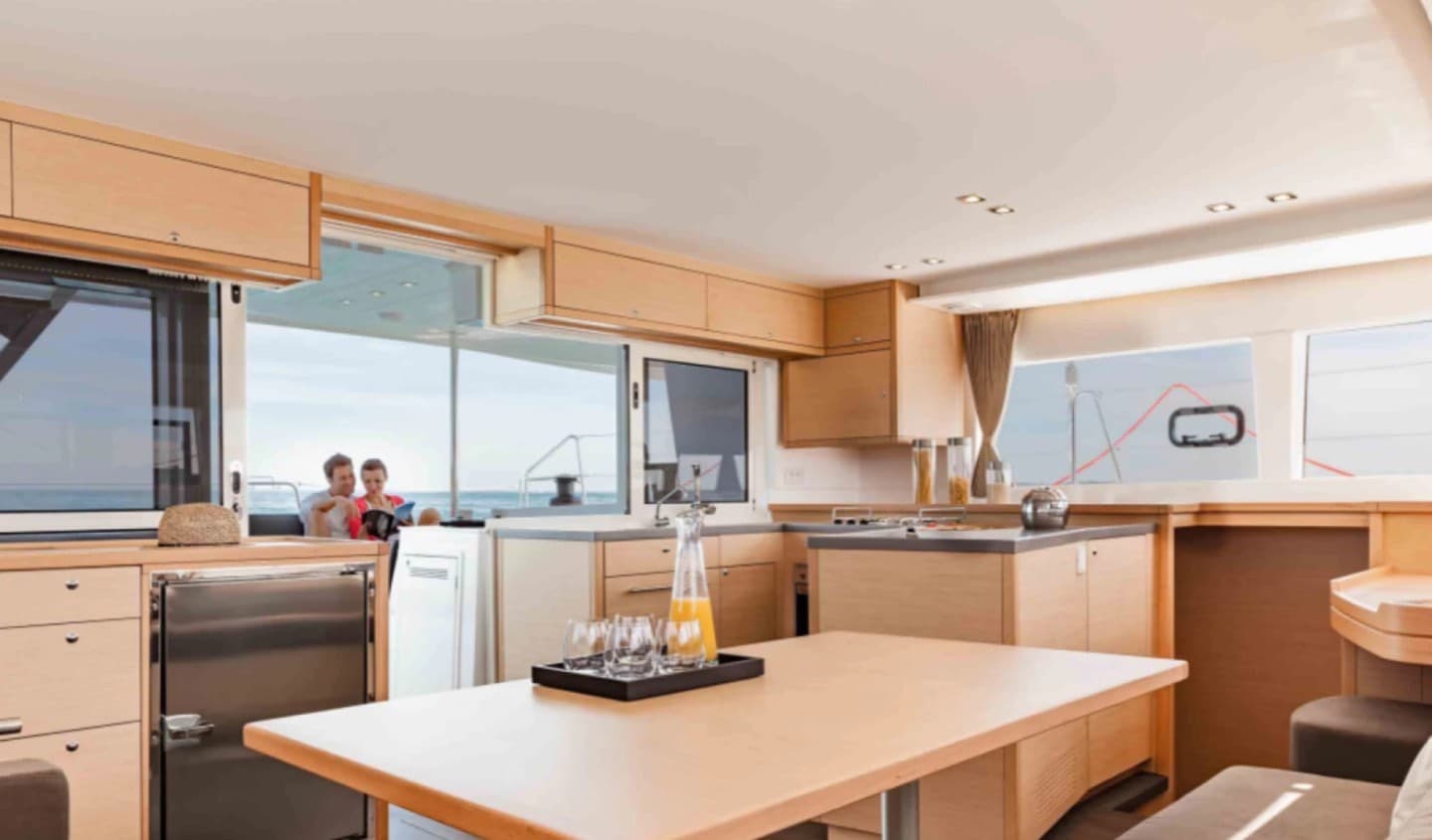 Lagoon 45ft - 4