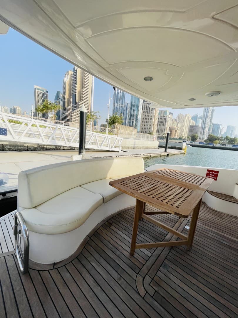 Dubai Siren - 4