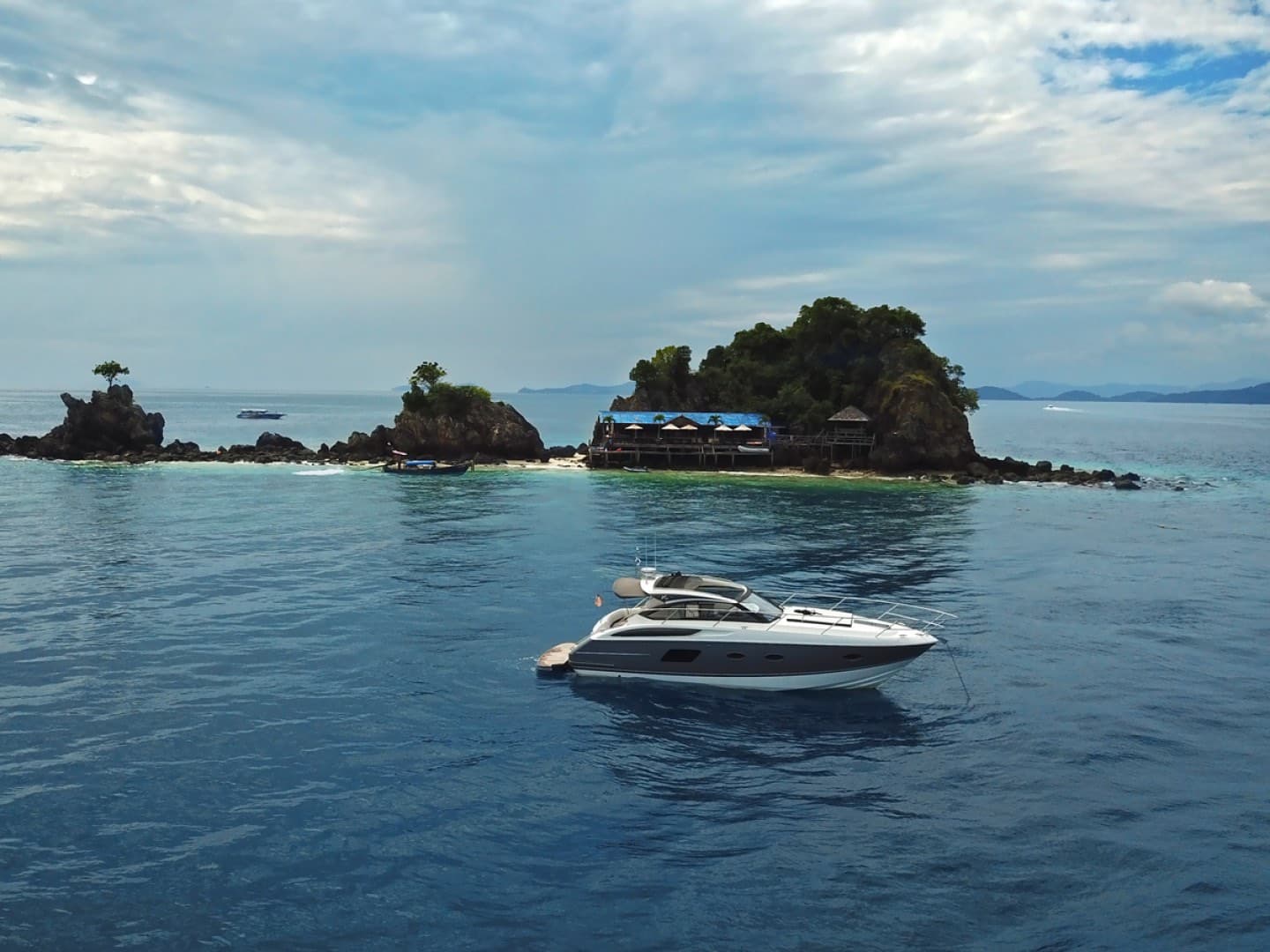BLY Princess Yacht