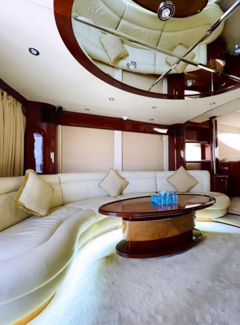Dubai 70 Yacht Discover luxury on our 70ft yacht! Accommodating up to 28 guests - 4