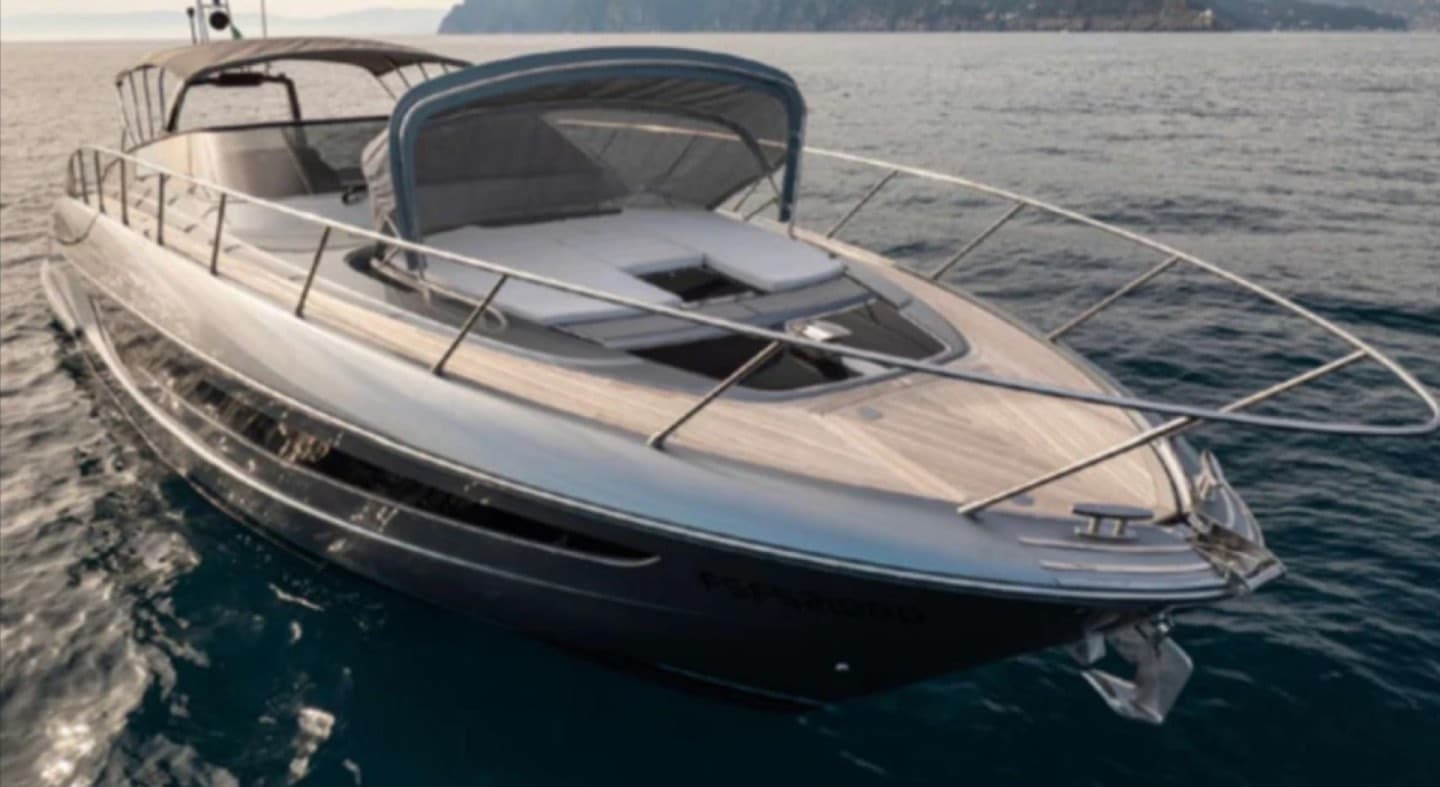 Iconic Italian Craftsmanship with a Bold Modern Edge! - 3