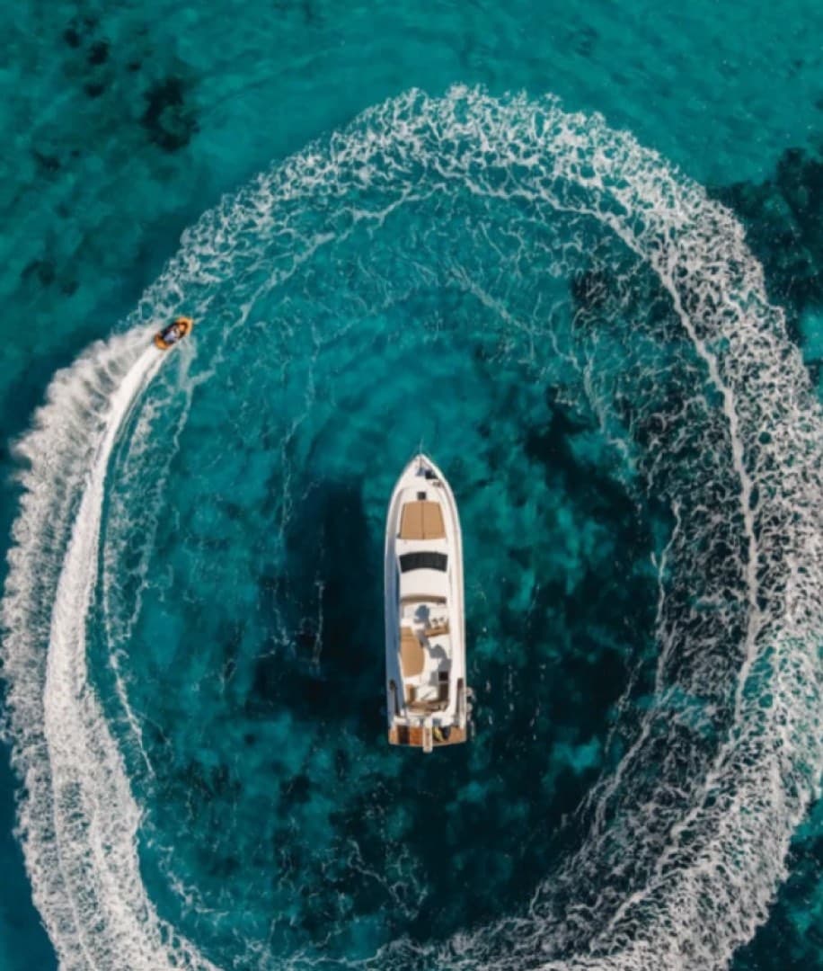 FERRETTI 62ft - 3