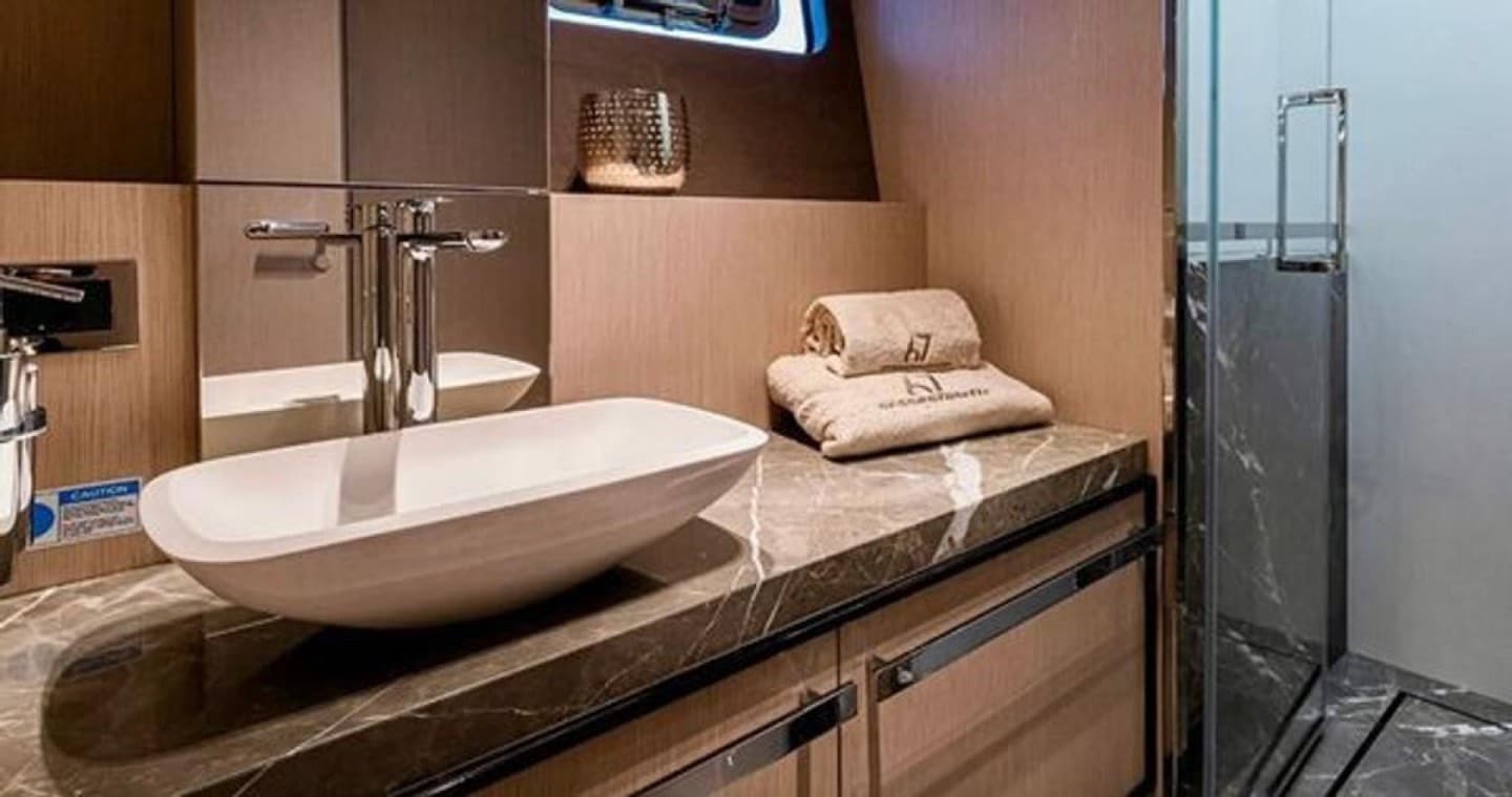 NIRVANA – Elegant Cranchi Yacht on the French Riviera - 3